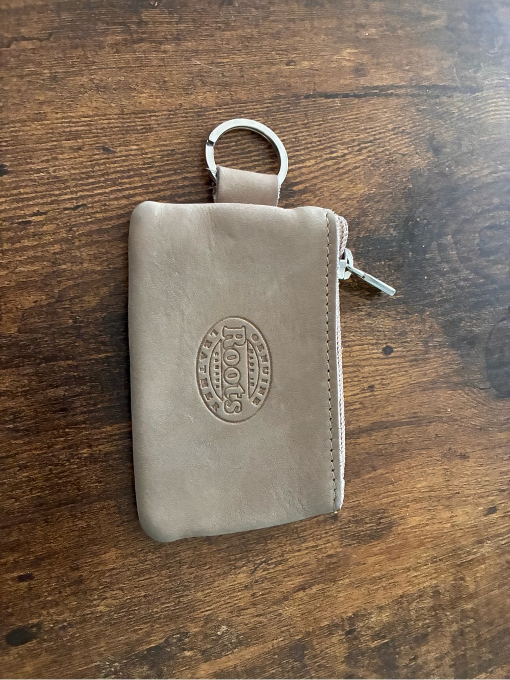 Vintage Roots Taupe Leather Key & Card Holder with Key Ring